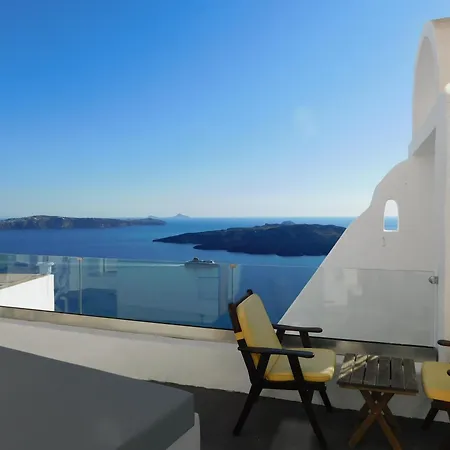 Caldera Suites Apartment
