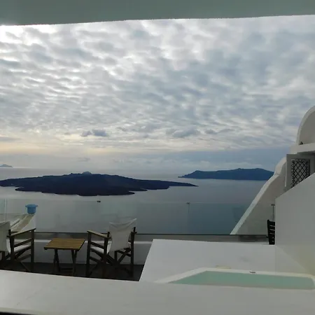 Caldera Suites *