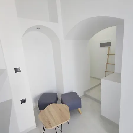 Caldera Suites * Fira (Santorini)